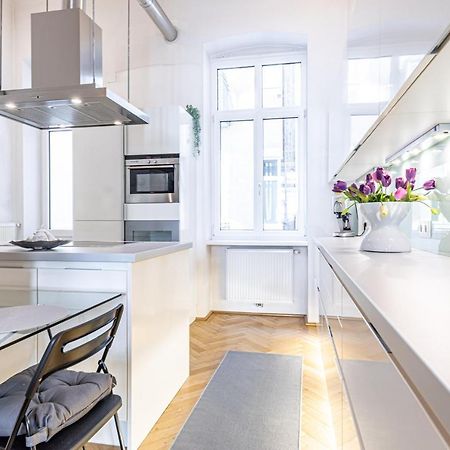 The Hub Vienna By Jr City Apartments Экстерьер фото