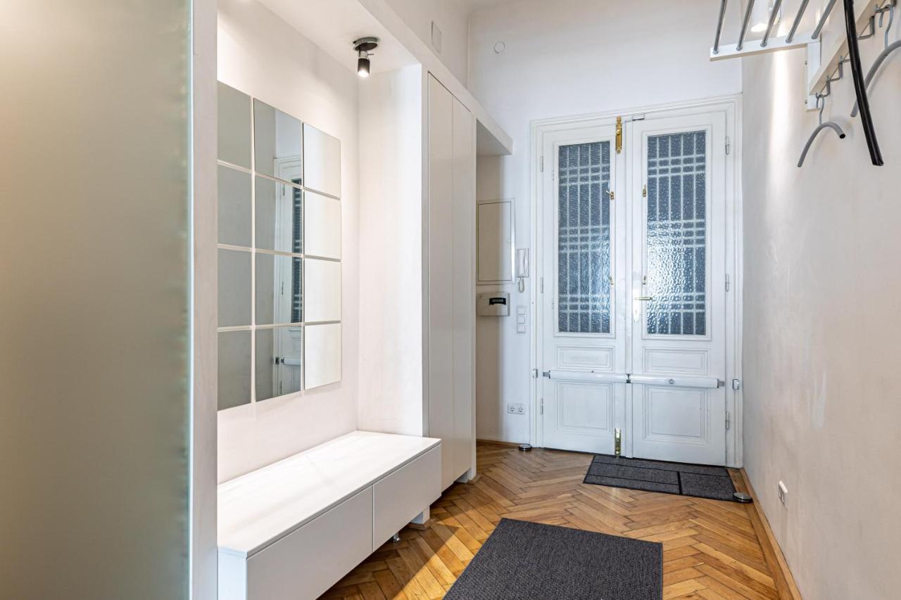 The Hub Vienna By Jr City Apartments Экстерьер фото