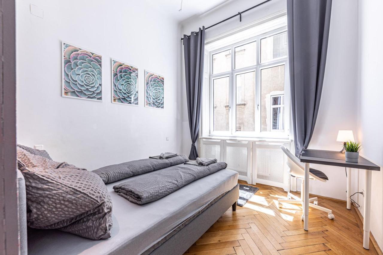 The Hub Vienna By Jr City Apartments Экстерьер фото